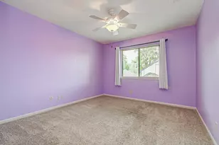 2 Hickory Shadows Dr, Houston, TX 77055 - Photo 38