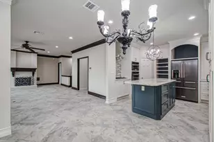 2 Hickory Shadows Dr, Houston, TX 77055 - Photo 22