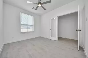 11739 Leafy Laurel Dr, Houston, TX 77066 - Photo 4