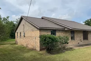 2068 TX-36, Brazoria, TX 77422 - Photo 1