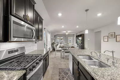 1326 Taft Point Lane, Rosharon, TX 77583 - Photo 10