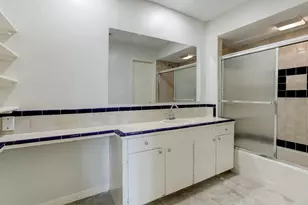 10226 Ivyridge Rd, Houston, TX 77043 - Photo 16