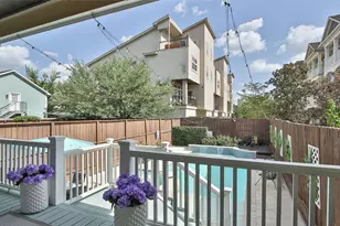 1330 W 25th St, Houston, TX 77008 - Photo 30