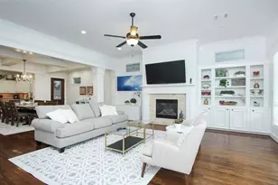1330 W 25th St, Houston, TX 77008 - Photo 4