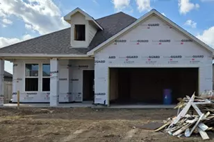 429 Chardonnay Dr, Alvin, TX 77511 - Photo 2