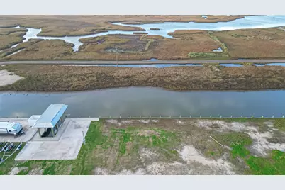 1109 Gator Point, Crystal Beach, TX 77650 - Photo 8