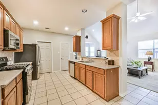 2898 Pescara Ct, League City, TX 77573 - Photo 6