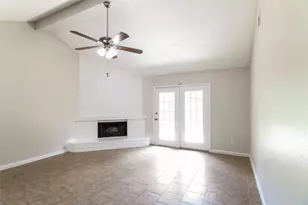 1611 Pecan Hollow St, Pearland, TX 77581 - Photo 4
