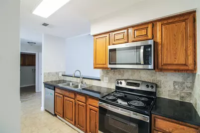 1611 Pecan Hollow Street, Pearland, TX 77581 - Photo 8