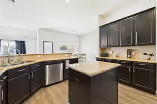 1527 Mexia Spring Ct, League City, TX 77573 - Photo 28