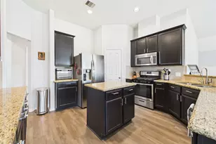 1527 Mexia Spring Ct, League City, TX 77573 - Photo 26