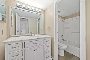6701 Sands Point Dr, Houston, TX 77074 - Photo 14