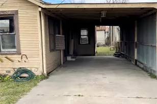 412 N Bryan St, Houston, TX 77011 - Photo 2