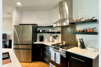 1716 23rd St #D, Galveston, TX 77550 - Photo 8