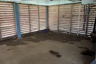 989 Alberdie Dr, Crystal Beach, TX 77650 - Photo 8