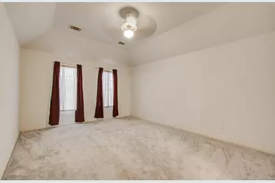 211 Squires Bend, Stafford, TX 77477 - Photo 16