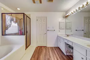 211 Squires Bend, Stafford, TX 77477 - Photo 18