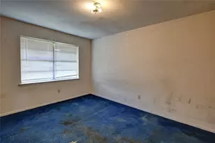 921 E 3rd St, Bellville, TX 77418 - Photo 16