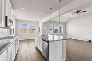 14023 S River Dr, Baytown, TX 77523 - Photo 32