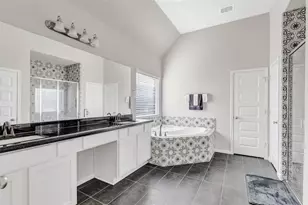 14023 S River Dr, Baytown, TX 77523 - Photo 20