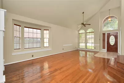 4123 Valedon Lane, Houston, TX 77014 - Photo 10
