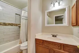 10011 Gil Jr Ln, Houston, TX 77075 - Photo 36