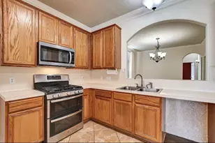 10011 Gil Jr Ln, Houston, TX 77075 - Photo 18