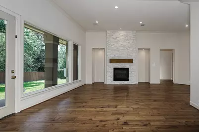 74 Batesbrooke Court, The Woodlands, TX 77381 - Photo 8
