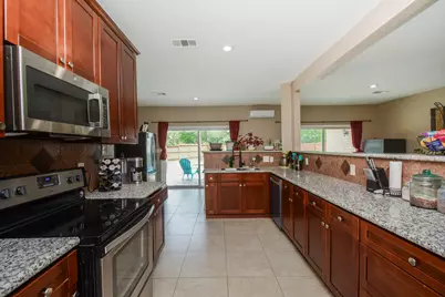 1402 Chestnut Ridge Rd, Kingwood, TX 77339 - Photo 14