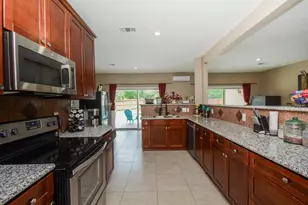 1402 Chestnut Ridge Rd, Kingwood, TX 77339 - Photo 14