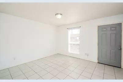 1116 Murrayhill Drive #8, Houston, TX 77043 - Photo 2