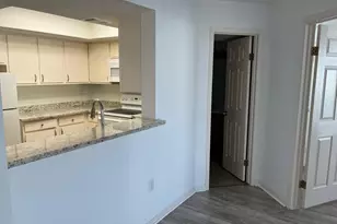 2816 S Bartell Dr, Houston, TX 77054 - Photo 8