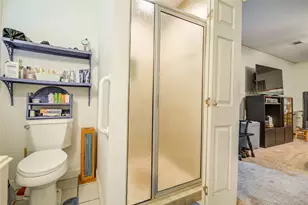 1414 W 9th St, Freeport, TX 77541 - Photo 38