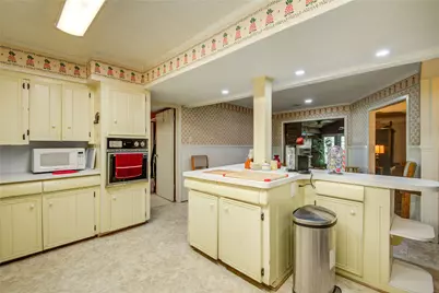 1414 W 9th Street, Freeport, TX 77541 - Photo 16