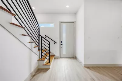 7646 Calhoun Road #A/B, Houston, TX 77033 - Photo 4