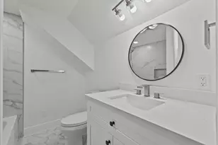 8011 Richmond Ave, Houston, TX 77063 - Photo 22