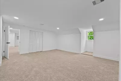 8011 Richmond Avenue, Houston, TX 77063 - Photo 26