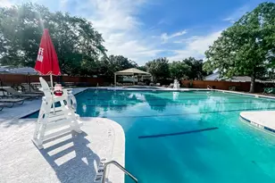 8011 Richmond Ave, Houston, TX 77063 - Photo 34