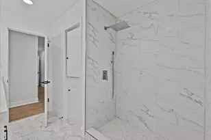 8011 Richmond Ave, Houston, TX 77063 - Photo 20
