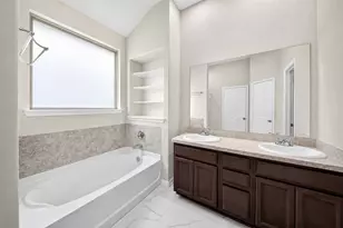 1724 Rd 5102, Cleveland, TX 77327 - Photo 10