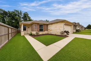 1724 Rd 5102, Cleveland, TX 77327 - Photo 2