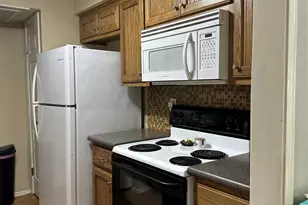 9707 Richmond Ave, Houston, TX 77042 - Photo 18
