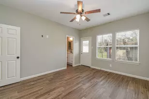 3701 Chanterway St, Bacliff, TX 77518 - Photo 14