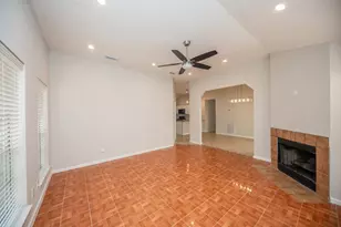 121 Coffee Ln, Lake Jackson, TX 77566 - Photo 6