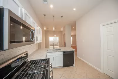 121 Coffee Lane, Lake Jackson, TX 77566 - Photo 12