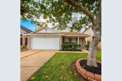 121 Coffee Lane, Lake Jackson, TX 77566 - Photo 1