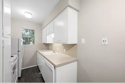 2012 Brun Street #E, Houston, TX 77019 - Photo 10