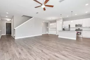 2717 Ruhman Flds Dr, Houston, TX 77008 - Photo 8