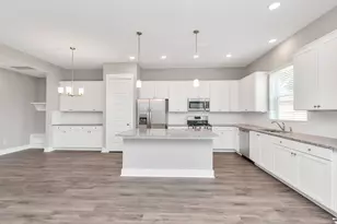 2717 Ruhman Flds Dr, Houston, TX 77008 - Photo 6