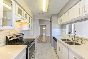 7815 Terra Cotta Dr, Houston, TX 77040 - Photo 10